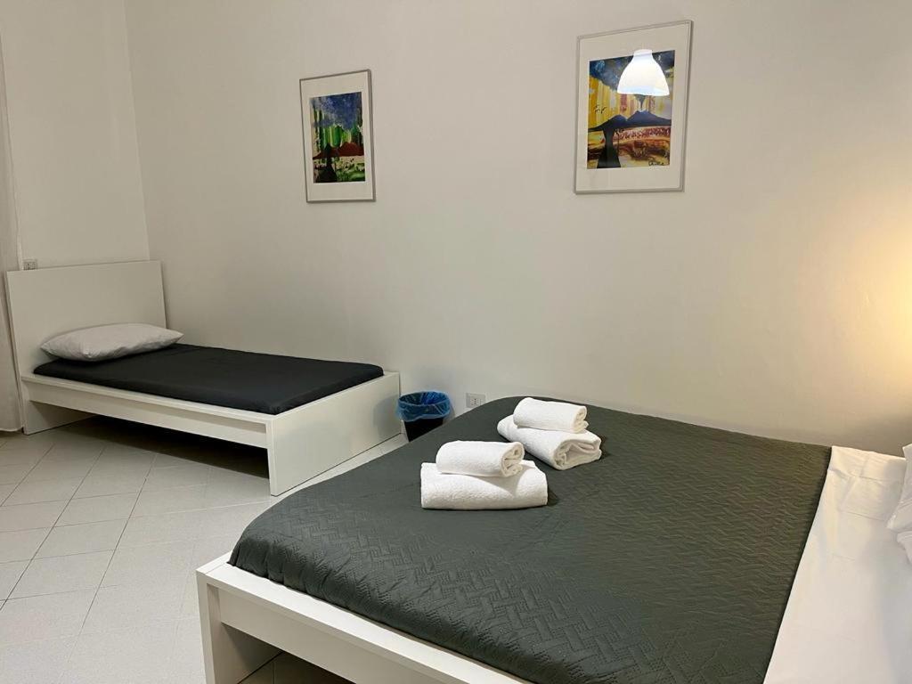 Pop Santa Chiara Bed & Breakfast Napoli Eksteriør bilde