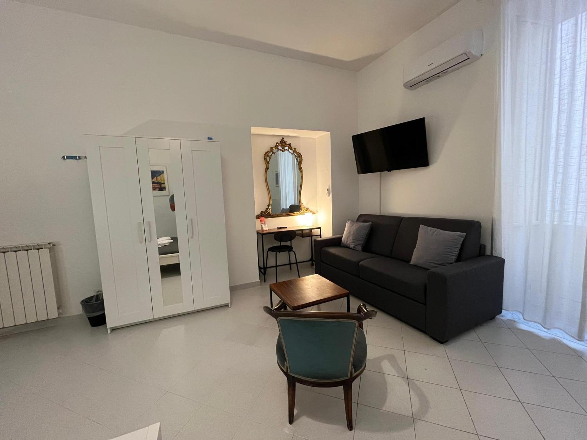 Pop Santa Chiara Bed & Breakfast Napoli Eksteriør bilde