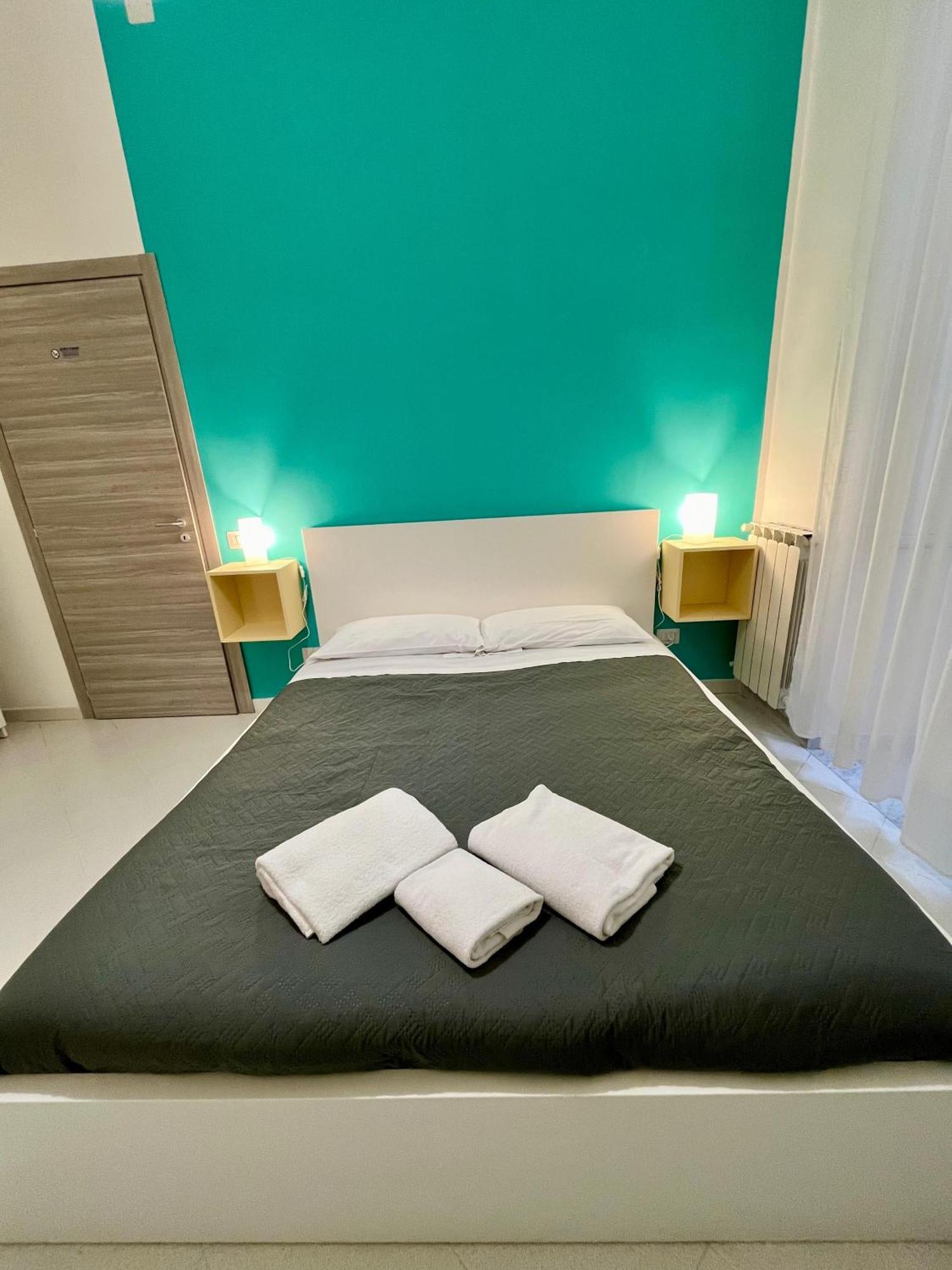 Pop Santa Chiara Bed & Breakfast Napoli Eksteriør bilde