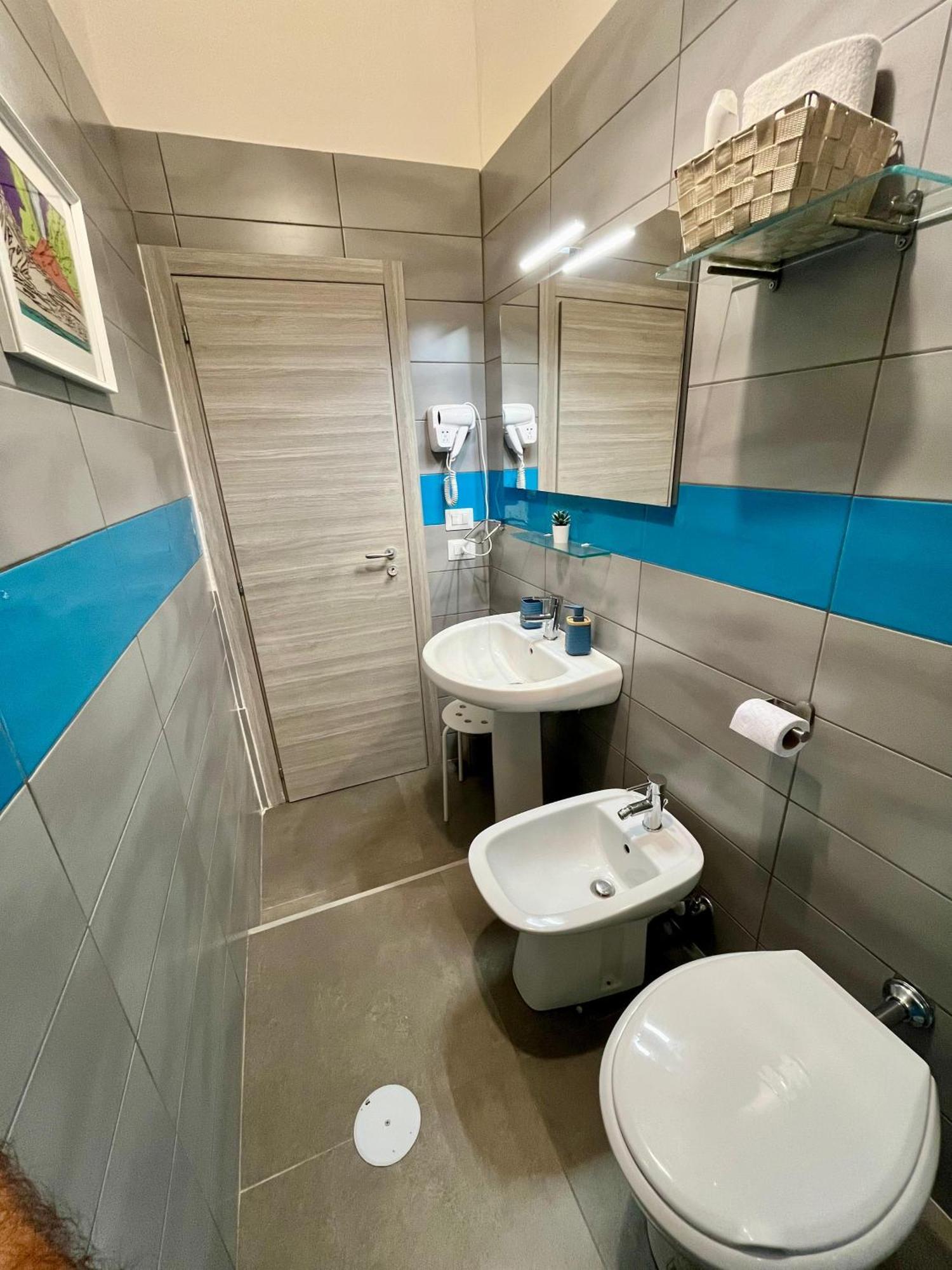 Pop Santa Chiara Bed & Breakfast Napoli Eksteriør bilde