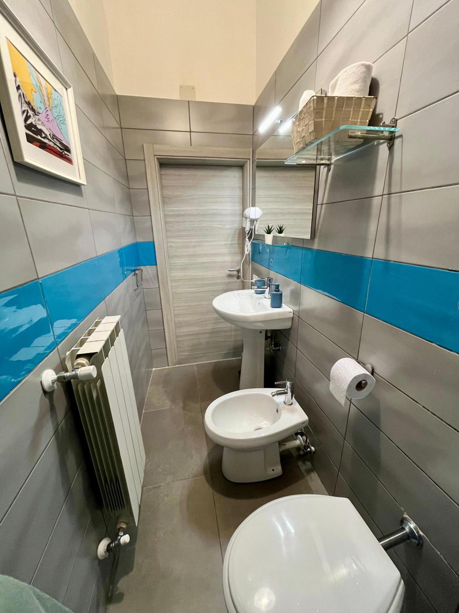 Pop Santa Chiara Bed & Breakfast Napoli Eksteriør bilde